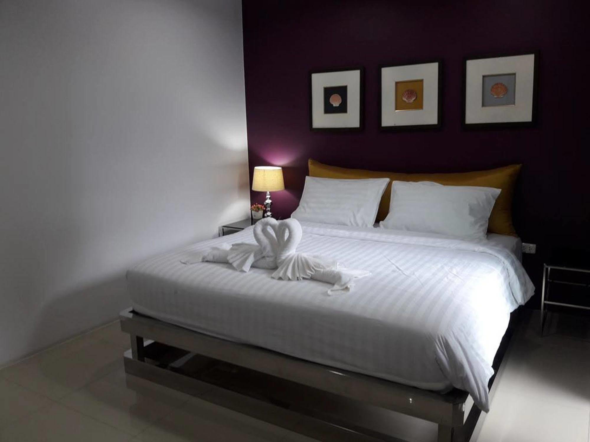Hotel The Ztand By Airport Phuket Ban Bo Han Esterno foto